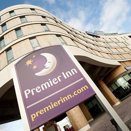 Premier Inn Belfast Titanic Quarter Екстер'єр фото