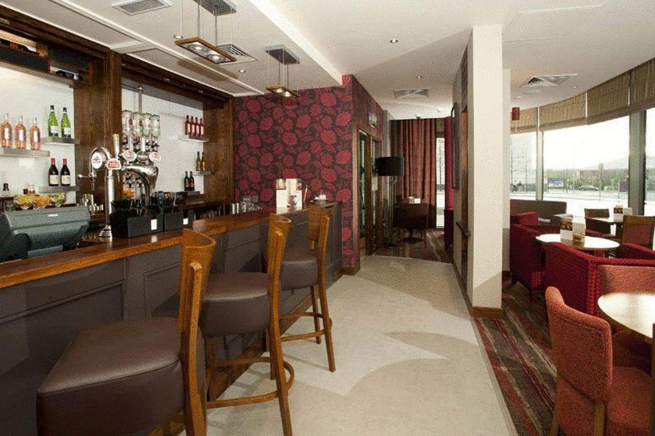 Premier Inn Belfast Titanic Quarter Екстер'єр фото