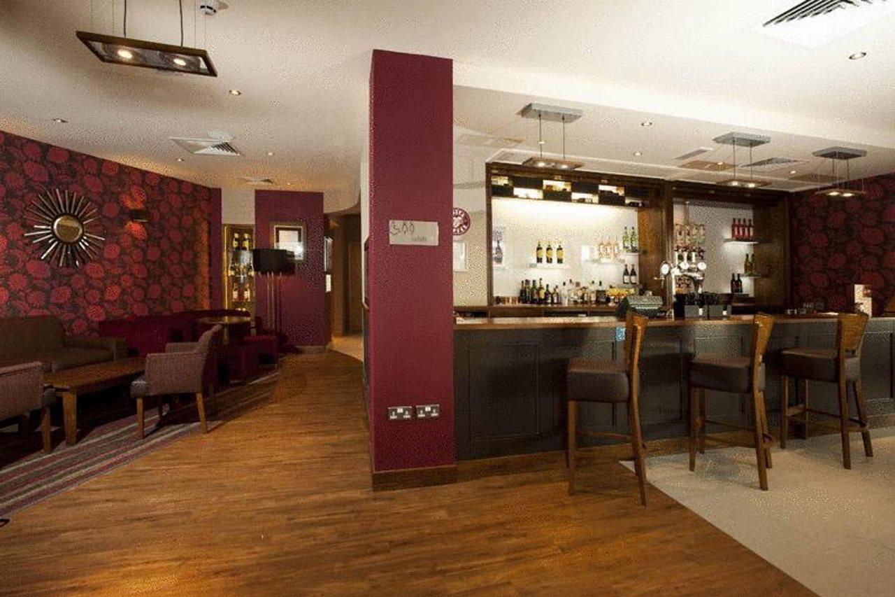 Premier Inn Belfast Titanic Quarter Екстер'єр фото