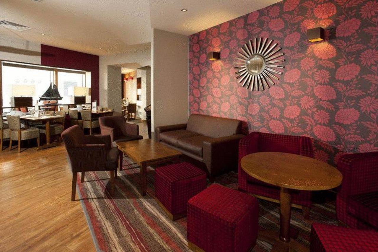 Premier Inn Belfast Titanic Quarter Екстер'єр фото